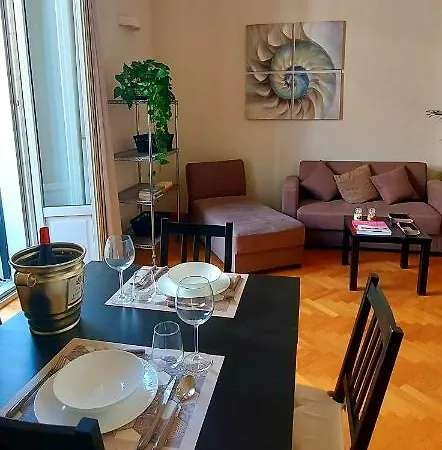 Tacito Apartment *