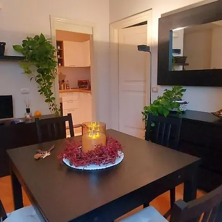 Tacito Apartment *